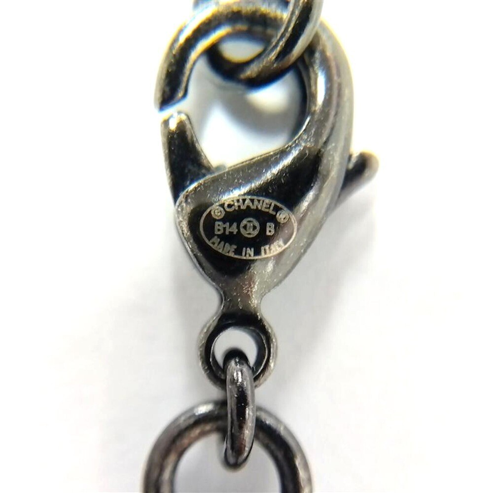 CHANEL Black Pearl Logo Necklace - Picture 5 of 5